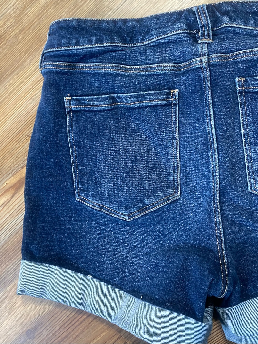 4/$16 Liverpool Jean Shorts - Picture 5 of 10